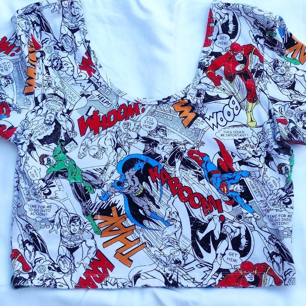 Nineties Knit Comic Book Marvel Super Hero"s Cropped Short SleeveT-Shirt Size S